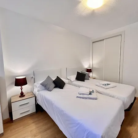 Rouna Iii By Gloove *