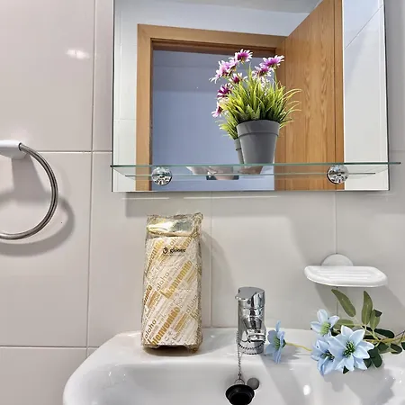 Apartment Rouna Iii By Gloove